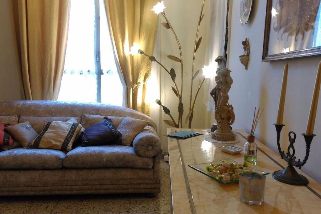 Ferienwohnung Amazing Roof In The Heart Of Naples! Exterior foto